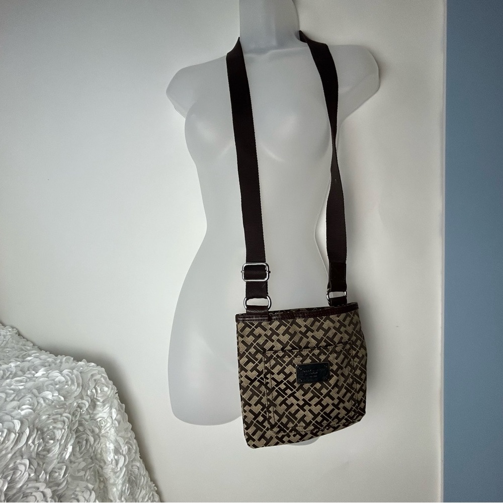 Tommy Hilfiger Logo Brown Crossbody Bag